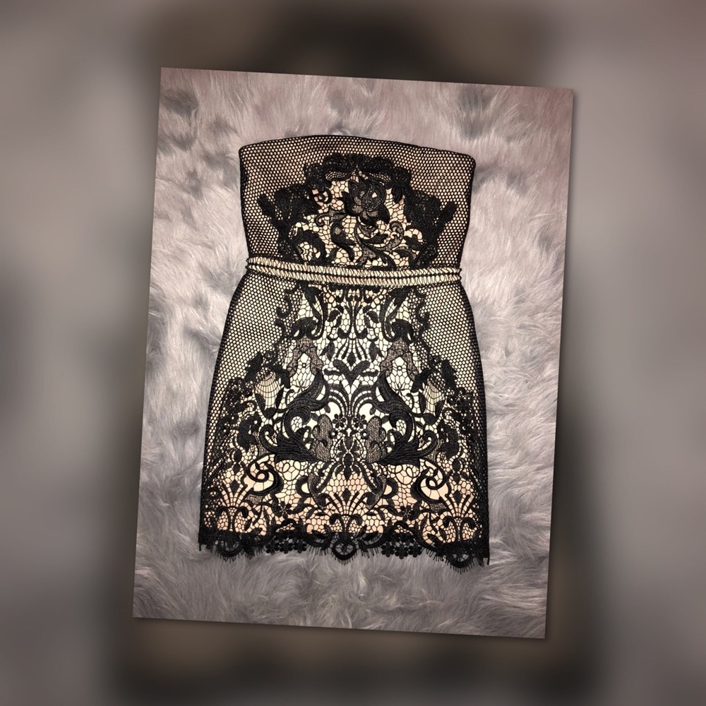 Express // Crochet Lace Strapless Dress